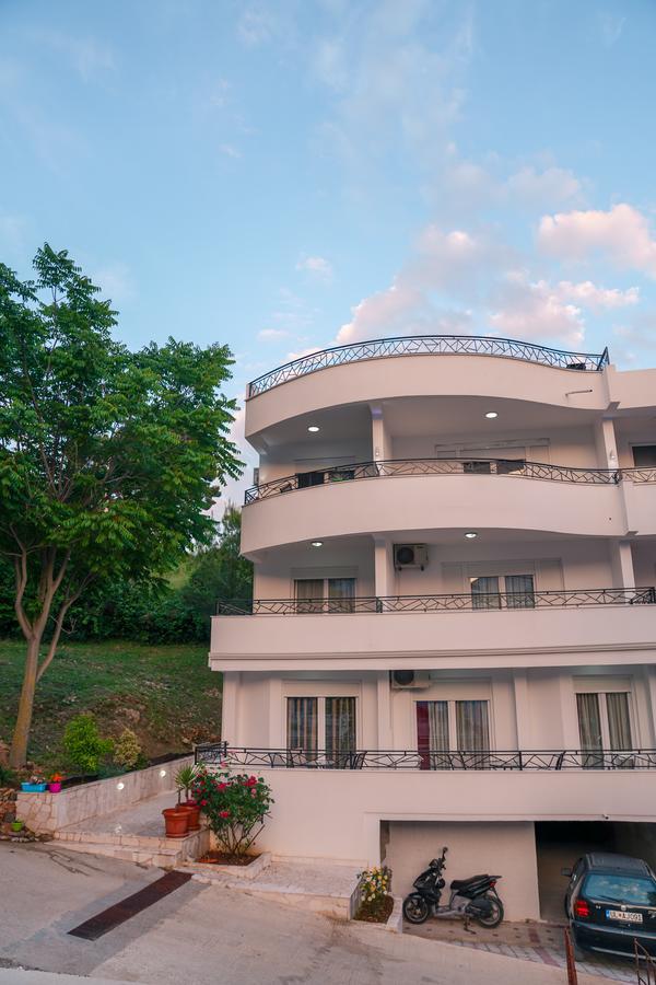 Apartments Casa Pineta Ulcinj Exterior photo